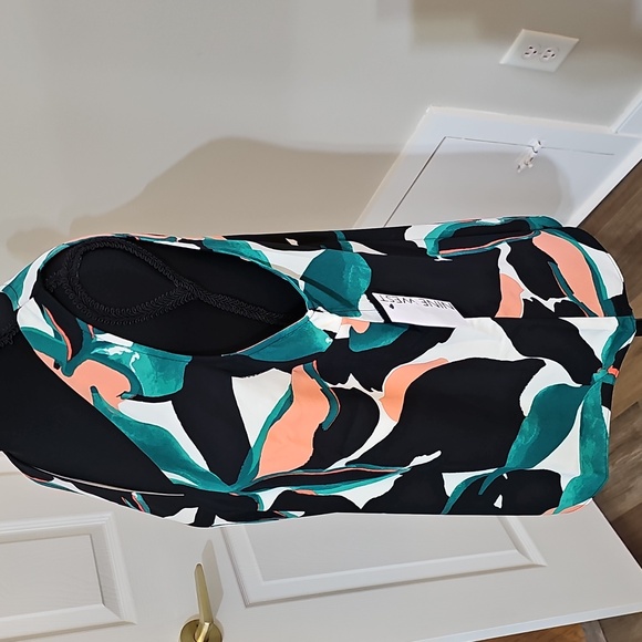 Tank Top - Picture 6 of 16